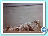 4.4.08-Partenon-Fronton Oriental-Dionisos y los caballos del carro de Helios+Hesira+Dione+Afrodita (M.Britanico)