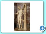 5.4.03-Escultura-Praxiteles-Apolo Sauróctono-Louvre