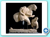 6.01-Porcuna-Guerrero al pie de su caballo (400 a.C)