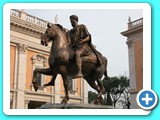 3.2.07-Escultura-Marco Antonio a caballo (Roma)